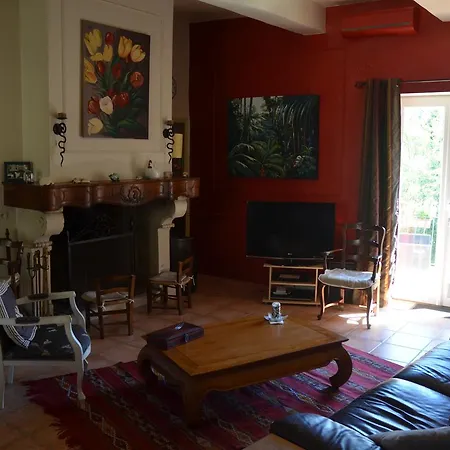 D'hotes La Vigneronne Bed & Breakfast *